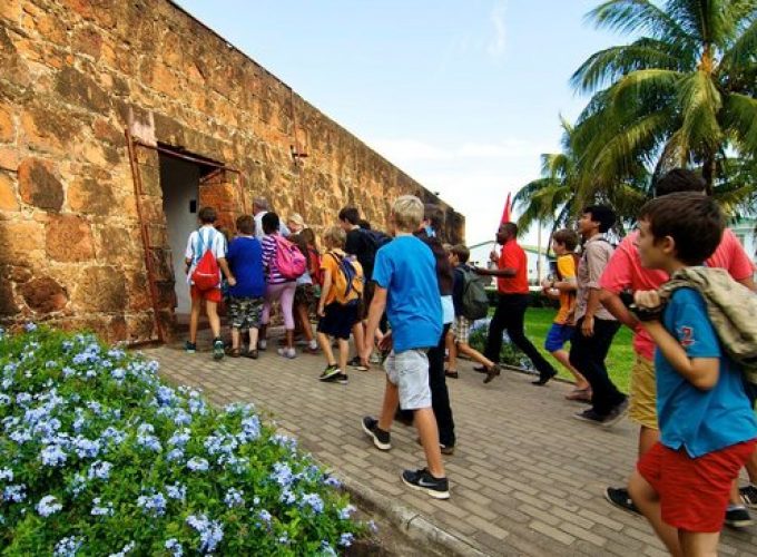 PROCURE E RESERVE ACOMODAÇÃO, ALUGUE CARROS, E COMPRE BILHETES DE VIAGENS, ACTIVIDADES E EVENTOS EM MOÇAMBIQUE